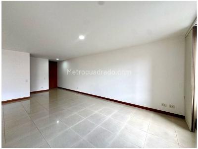 Apartamento de 3 alcobas en venta en Poblado Sector Campestre, Medellín, 170 m² · foto 9 de 20