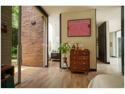 Casa de 4 alcobas en venta en Poblado Sector Las Palmas, Medellín, 940 m² · foto 15 de 20