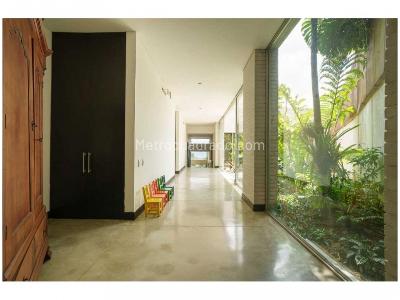 Casa de 4 alcobas en venta en Poblado Sector Las Palmas, Medellín, 940 m² · foto 16 de 20