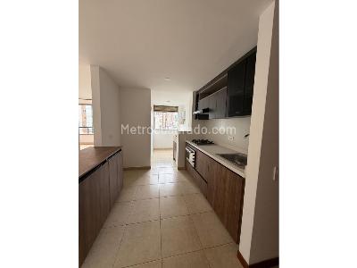 Apartamento en venta en Castropol, Medellín · foto 3 de 9