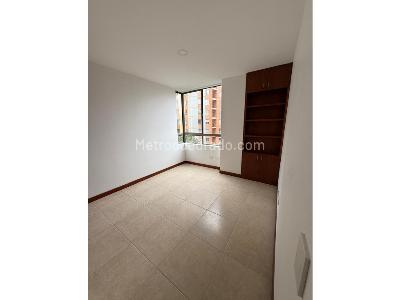 Apartamento en venta en Castropol, Medellín · foto 6 de 9