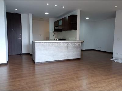 Apartamento en venta en Loma Del Esmeraldal, Envigado · foto 2 de 19