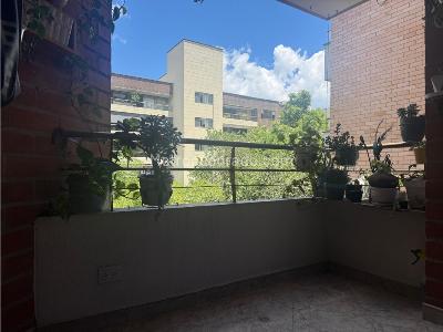 Apartamento de 3 alcobas en venta en Bosques De Zuñiga, Envigado, 110 m² · foto 4 de 19