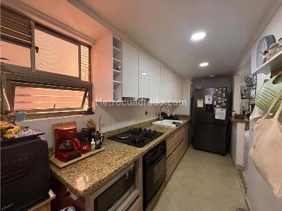 Apartamento de 3 alcobas en venta en Bosques De Zuñiga, Envigado, 110 m² · foto 8 de 19