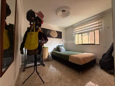 Apartamento de 3 alcobas en venta en Bosques De Zuñiga, Envigado, 110 m² · foto 12 de 19