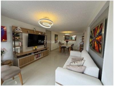Apartamento en venta en Loma De Los Bernal, Medellín · foto 4 de 20