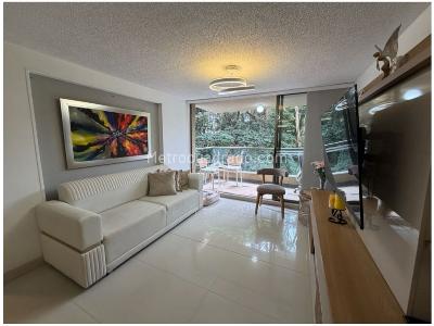 Apartamento en venta en Loma De Los Bernal, Medellín · foto 6 de 20