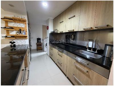 Apartamento en venta en Loma De Los Bernal, Medellín · foto 10 de 20