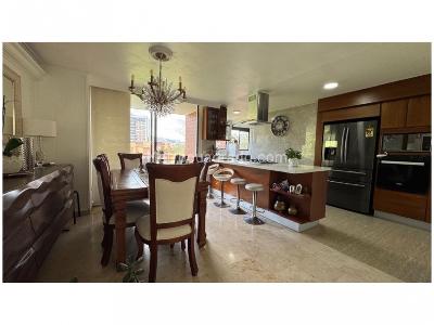 Apartamento de 3 alcobas en venta en Poblado Sector Campestre, Medellín, 150 m² · foto 10 de 20