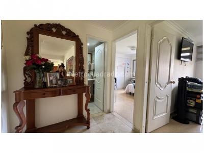 Apartamento de 3 alcobas en venta en Poblado Sector Campestre, Medellín, 150 m² · foto 15 de 20