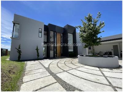 Casa de 4 alcobas en venta en Llanogrande, Rionegro, 1000 m² · foto 10 de 20
