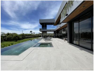 Casa de 4 alcobas en venta en Llanogrande, Rionegro, 1000 m² · foto 15 de 20