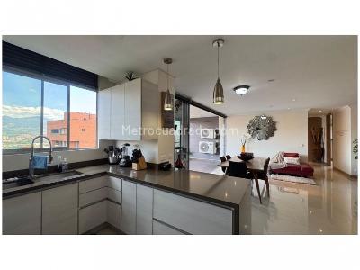 Apartamento de 3 alcobas en venta en El Poblado Loma De Los Parra, Medellín, 157 m² · foto 12 de 20
