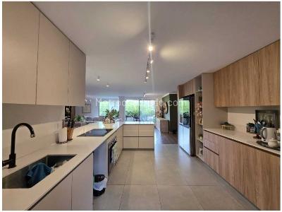 Apartamento de 3 alcobas en venta en San Lucas, Medellín, 195 m² · foto 9 de 20