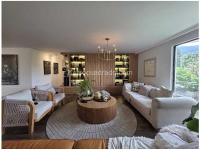 Apartamento de 3 alcobas en venta en San Lucas, Medellín, 195 m² · foto 19 de 20