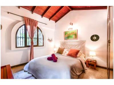Casa de 5 alcobas en venta en Simon Bolivar, Medellín, 450 m² · foto 7 de 10