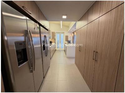 Casa de 4 alcobas en venta en Laureles, Medellín, 398 m² · foto 15 de 20