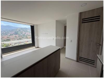 Apartamento de 3 alcobas en venta en Zona Central, Itagüí, 62 m² · foto 10 de 16