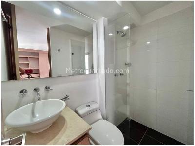 Apartamento de 3 alcobas en venta en Las Antillas, Envigado, 64 m² · foto 11 de 17