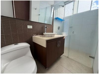 Apartamento de 3 alcobas en venta en Poblado Las Santas, Medellín, 125 m² · foto 15 de 20