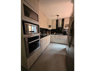 Apartamento de 3 alcobas en venta en Poblado Loma De Yarumo, Medellín, 125 m² · foto 5 de 12