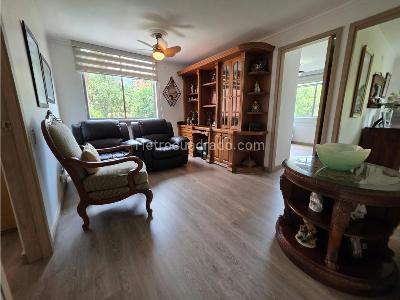 Apartamento de 3 alcobas en venta en Poblado Loma De Yarumo, Medellín, 125 m² · foto 7 de 12
