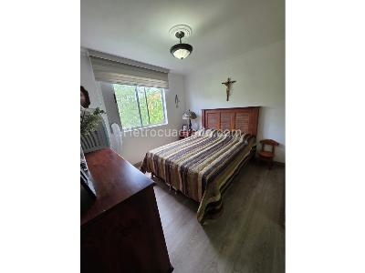 Apartamento de 3 alcobas en venta en Poblado Loma De Yarumo, Medellín, 125 m² · foto 9 de 12