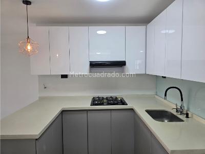 Apartamento en venta en Castropol, Medellín · foto 3 de 7