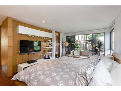 Apartamento de 4 alcobas en venta en El Poblado Las Lomas, Medellín, 226 m² · foto 3 de 19