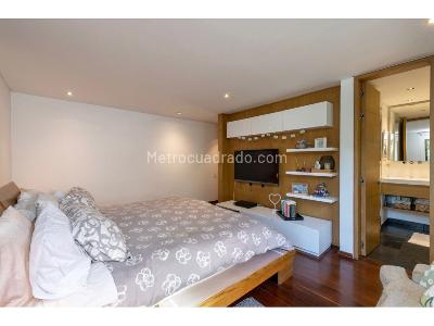 Apartamento de 4 alcobas en venta en El Poblado Las Lomas, Medellín, 226 m² · foto 5 de 19