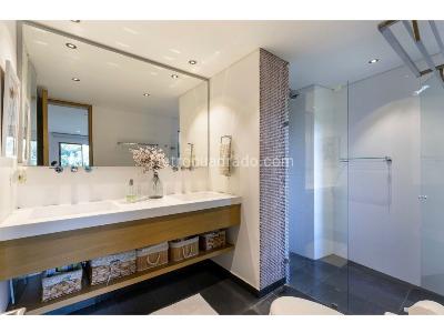 Apartamento de 4 alcobas en venta en El Poblado Las Lomas, Medellín, 226 m² · foto 11 de 19