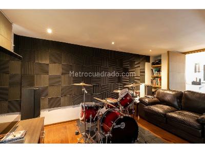 Apartamento de 4 alcobas en venta en El Poblado Las Lomas, Medellín, 226 m² · foto 17 de 19
