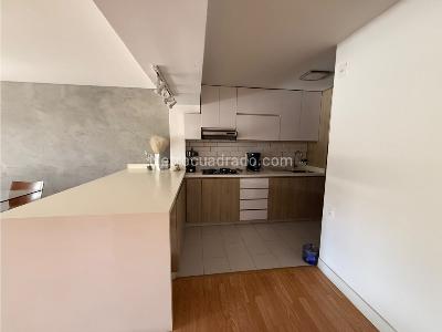 Casa de 3 alcobas en venta en El Poblado El Tesoro, Medellín, 220 m² · foto 6 de 13