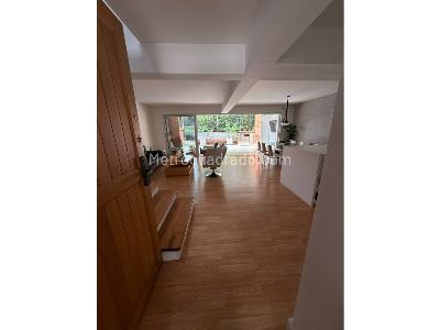 Casa de 3 alcobas en venta en El Poblado El Tesoro, Medellín, 220 m² · foto 10 de 13
