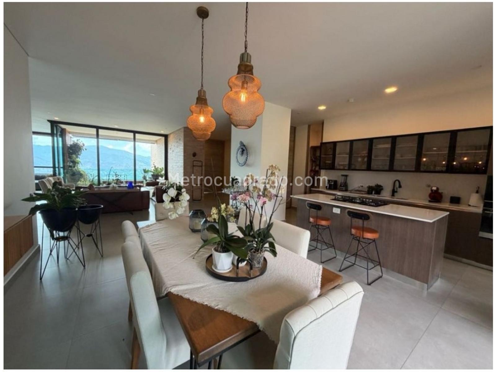 Apartamento de 3 habitaciones en venta en El Poblado Sector los Balsos, Medellín — imagen 1 de 20