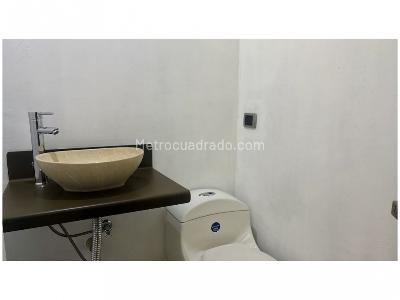 Apartamento de 2 alcobas en venta en Poblado San Lucas, Medellín, 128 m² · foto 11 de 13