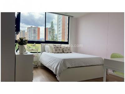 Apartamento en venta en Loma De Las Brujas, Envigado · foto 9 de 17