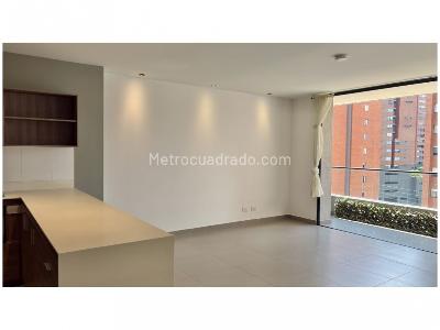 Apartamento de 2 alcobas en venta en Loma Del Escobero, Envigado, 85 m² · foto 3 de 14