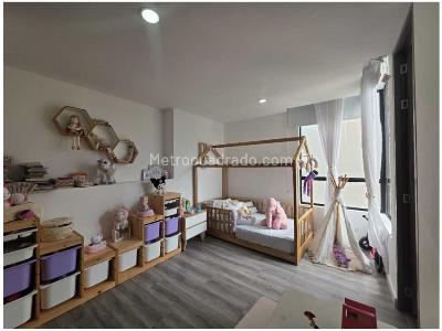 Apartamento en venta en Loma De Las Brujas, Envigado · foto 19 de 20
