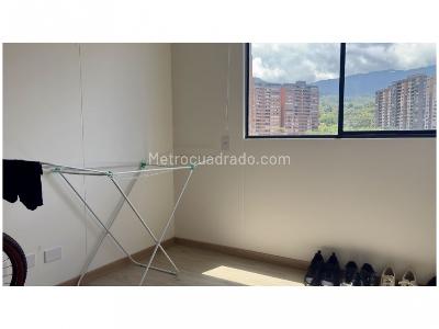 Apartamento de 3 alcobas en venta en Escobero, Envigado, 90 m² · foto 11 de 12