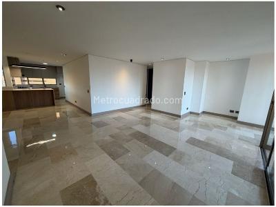 Apartamento de 3 alcobas en venta en El Poblado Loma De Los Parra, Medellín, 134 m² · foto 3 de 20