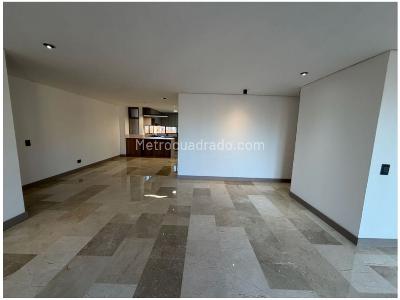 Apartamento de 3 alcobas en venta en El Poblado Loma De Los Parra, Medellín, 134 m² · foto 4 de 20