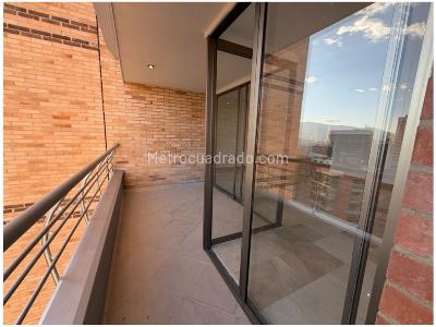 Apartamento de 3 alcobas en venta en El Poblado Loma De Los Parra, Medellín, 134 m² · foto 6 de 20