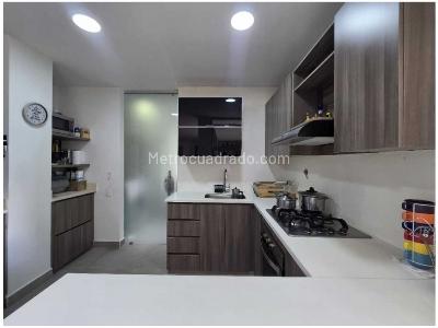 Apartamento de 3 alcobas en venta en Zuñiga, Envigado, 133 m² · foto 7 de 18