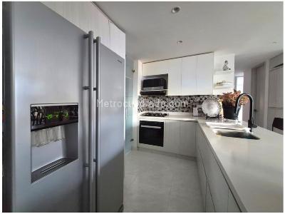 Apartamento de 3 alcobas en venta en Loma Del Esmeraldal, Envigado, 103 m² · foto 7 de 16