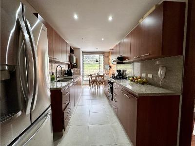 Apartamento de 4 alcobas en venta en Altos De La Colina, Bogotá, 170 m² · foto 7 de 20