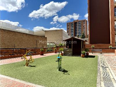 Apartamento de 3 alcobas en venta en San Jose De Bavaria, Bogotá, 109 m² · foto 3 de 20