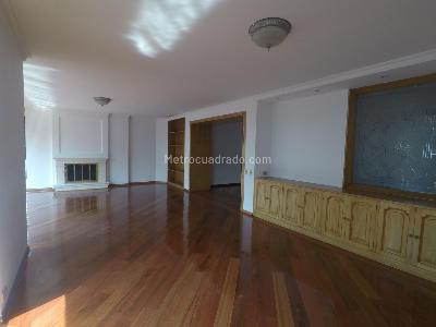 Apartamento de 4 alcobas en arriendo en Montearroyo Norte, Bogotá, 345 m² · foto 2 de 20