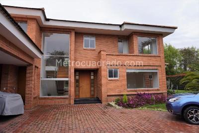 Casa de 4 alcobas en venta en Guaymaral San Simon, Bogotá, 400 m² · foto 2 de 20