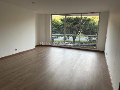 Apartamento de 3 alcobas en venta en Caobos Cedritos, Bogotá, 116 m² · foto 2 de 19